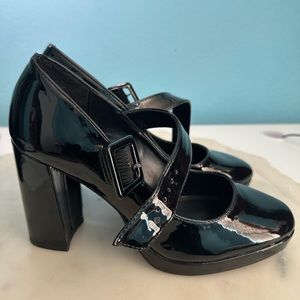 Madden Girl, size 9.5 Black Mary-Jane Platform
 90’s Style Platform MaryJane